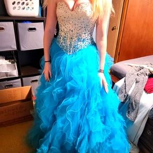 Prom dress